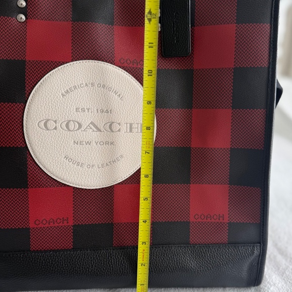 tote - Picture 6 of 16